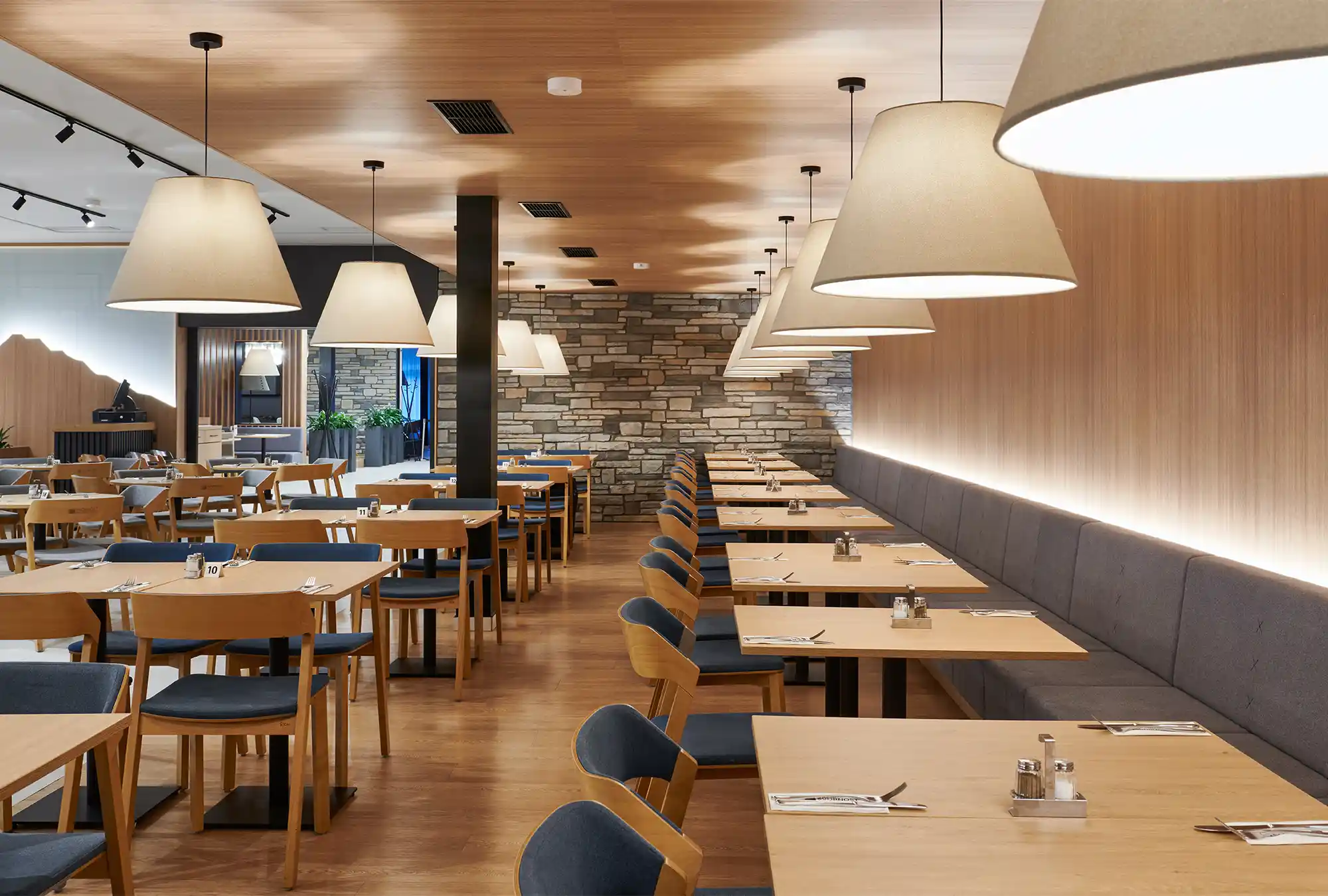 Restaurace & bar Harrachov