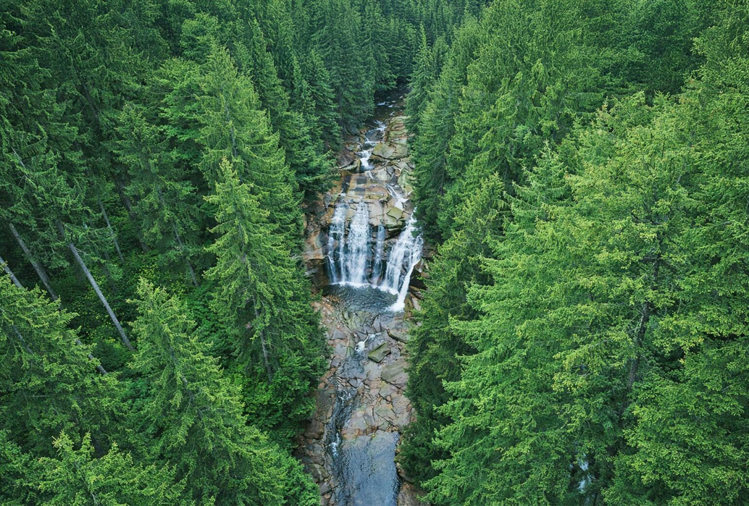 Mumlavský vodopád: výlet, který máte skoro na dosah