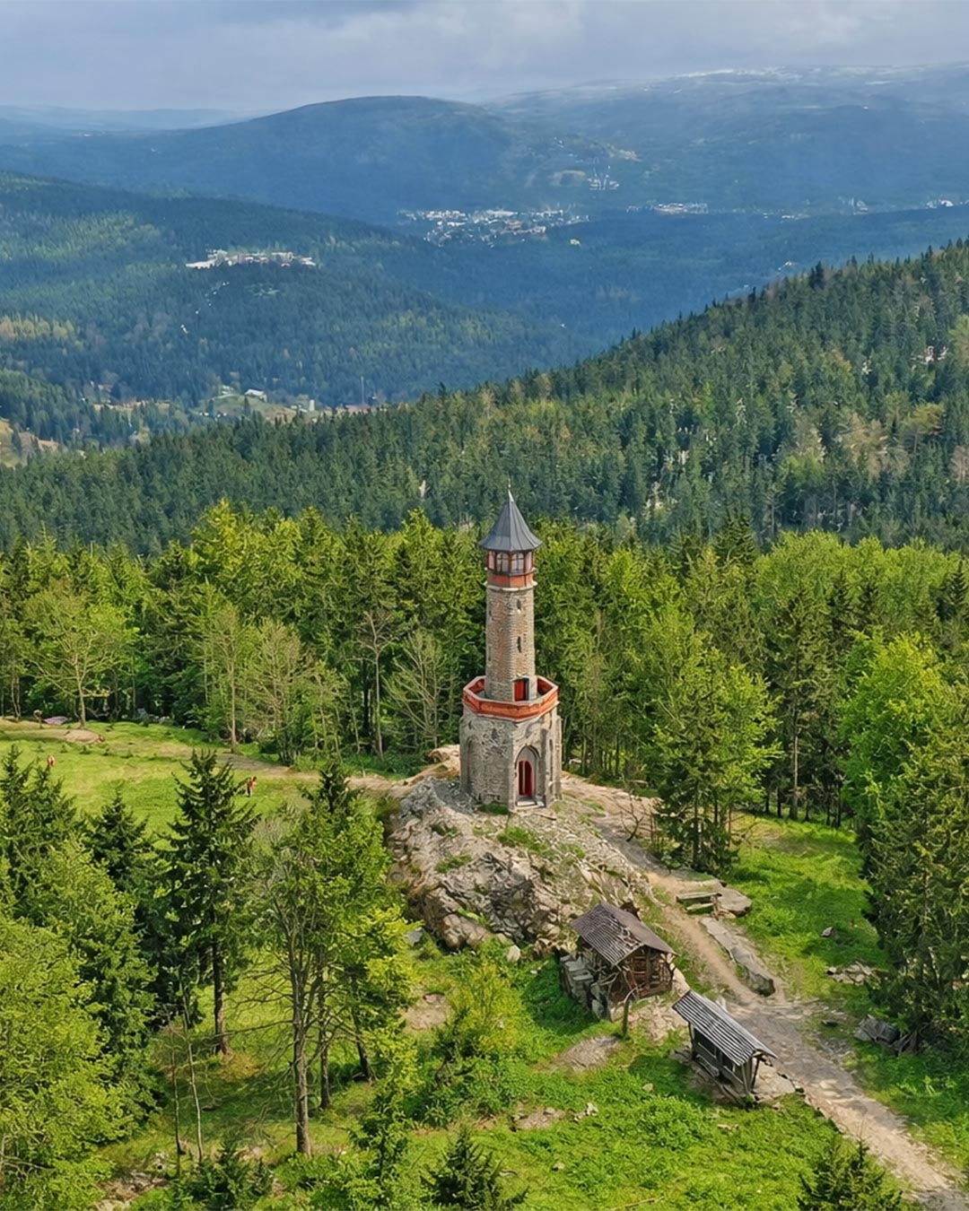 Top 5 rozhleden v dosahu Harrachova